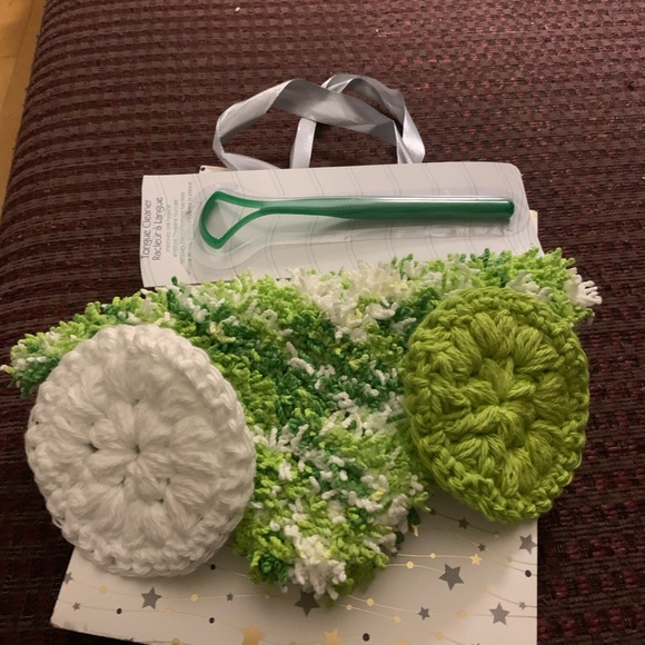 Gift Set-Homemade and Bought - Picture 8 of 9